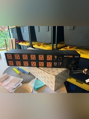 WattBox Power Conditioner Surge Protector - Black with Orange Outlets